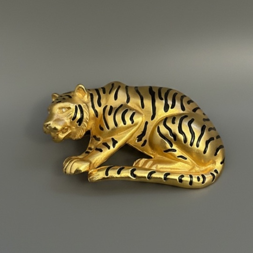 Vintage Golden Tiger Pin Brooch